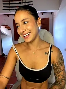 Ale_Lewis' Webcam Show