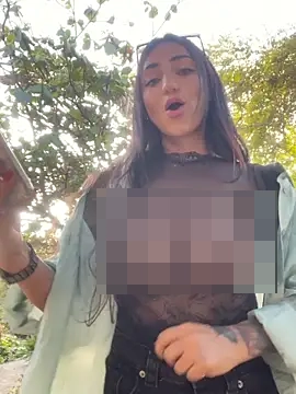 Ninabigtitied's Webcam Show