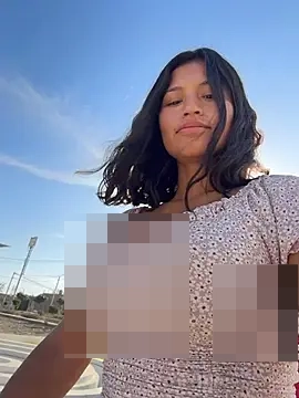 sexi_noemi's Webcam Show