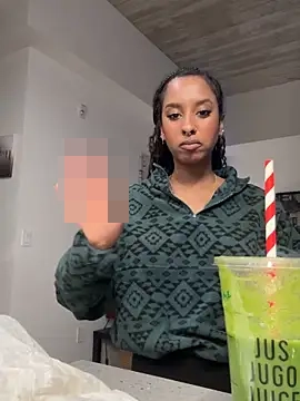 Your_Paris' Webcam Show