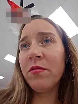 SkyelarSommer's Webcam Show