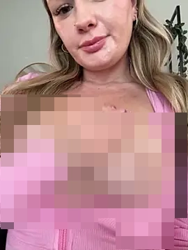 LoveShae_'s Webcam Show