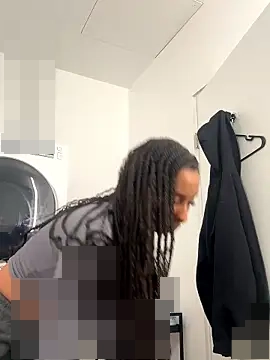 Your_Paris' Webcam Show