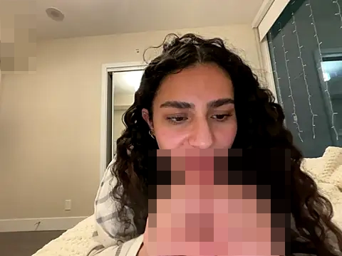 silkygemm's Webcam Show