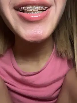 SweetBunnyGF's Webcam Show