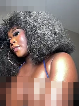 WomanNextdoor1's Webcam Show