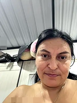 Horny-Mommy-Dirty's Webcam Show