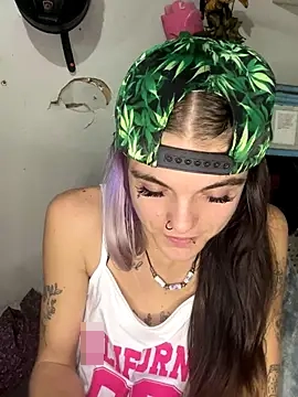 ittybittymeryssa's Webcam Show