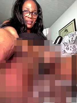 Bustykeyla's Webcam Show