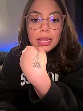 drizzypeach602's Webcam Show