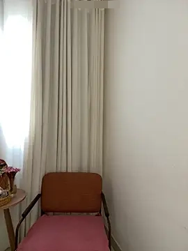 BelleLouiseVp's Webcam Show