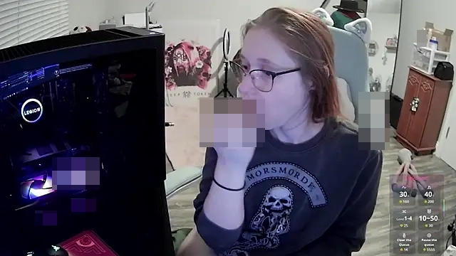 LilyFoxxx's Webcam Show