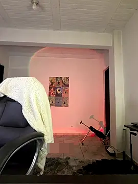 aly_golden_'s Webcam Show