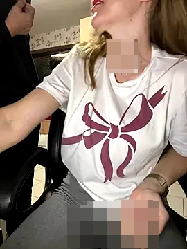 didihairypussy's Webcam Show