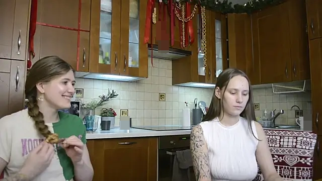 HotCaramellsTV's Webcam Show