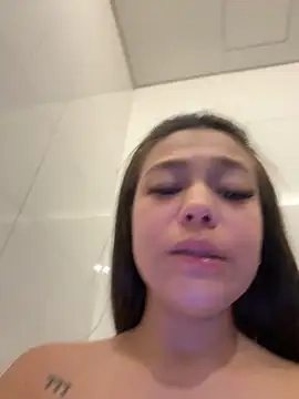 Alyshanon18's Webcam Show