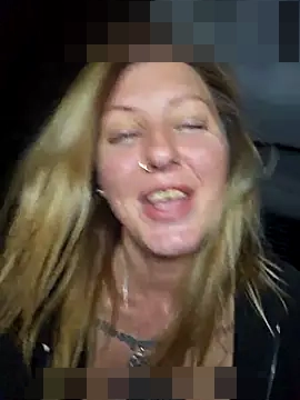 SheIsSomething's Webcam Show