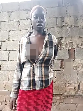 holygrail001's Webcam Show