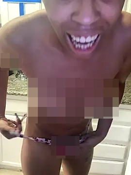 YeahhhitsBreezy's Webcam Show