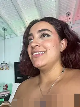 NaughtyNinnaXXX's Webcam Show