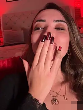 Tiny-Mimi's Webcam Show