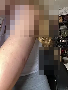 didihairypussy's Webcam Show