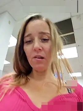 Skyellar's Webcam Show