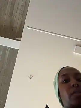 Your_Paris' Webcam Show