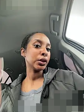 Your_Paris' Webcam Show