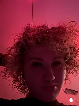 sluttysmiley's Webcam Show