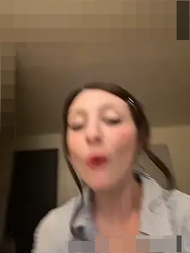 lilliabloom's Webcam Show