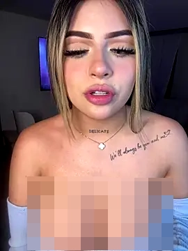 MiaWhitePink_'s Webcam Show