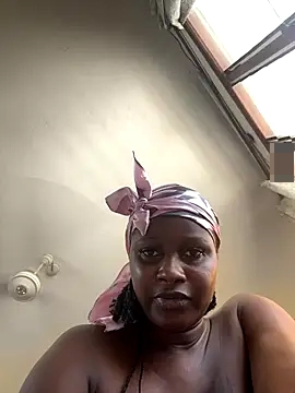 t-Booty_risky_'s Webcam Show