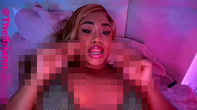 BriannaBrave's Webcam Show