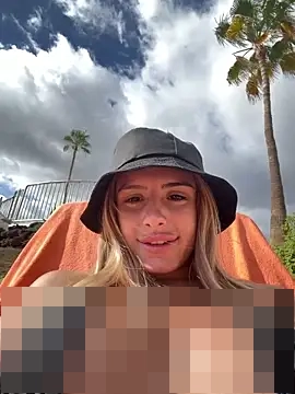 SophieVJ's Webcam Show