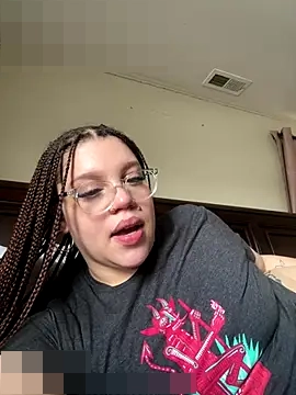 QueenNuttCollector's Webcam Show