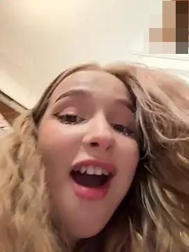 -teenytiny-'s Webcam Show