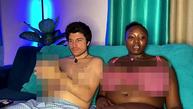 InterracialDream's Webcam Show