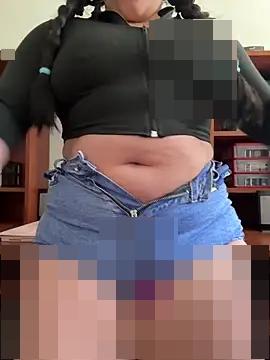 Yui-Ch06's Webcam Show