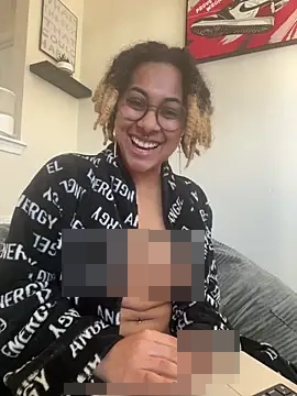 DreaLaLuna's Webcam Show