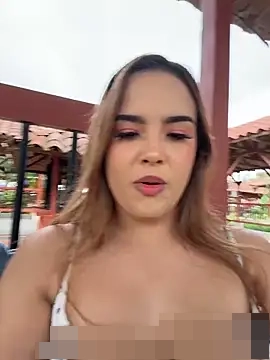 Sammy_garciaa1's Webcam Show