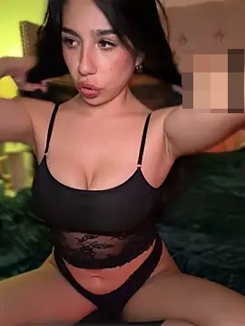 LoveLillyy's Webcam Show