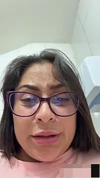 Angie_e's Webcam Show