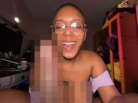 aliayourfav's Webcam Show
