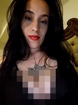 BustyVampyre's Webcam Show