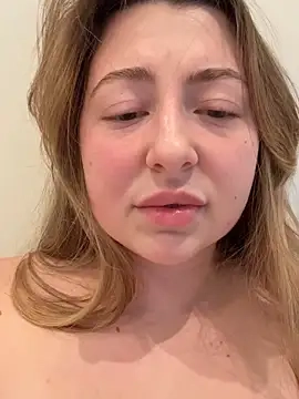 curvyflawless' Webcam Show