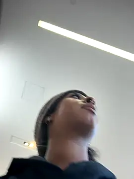 Your_Paris' Webcam Show