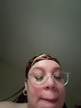 QueenNuttCollector's Webcam Show