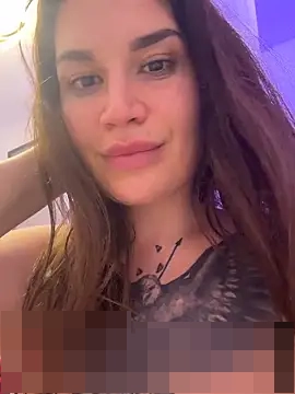 TattooGirlAlia's Webcam Show