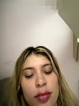 _Alicee_1's Webcam Show